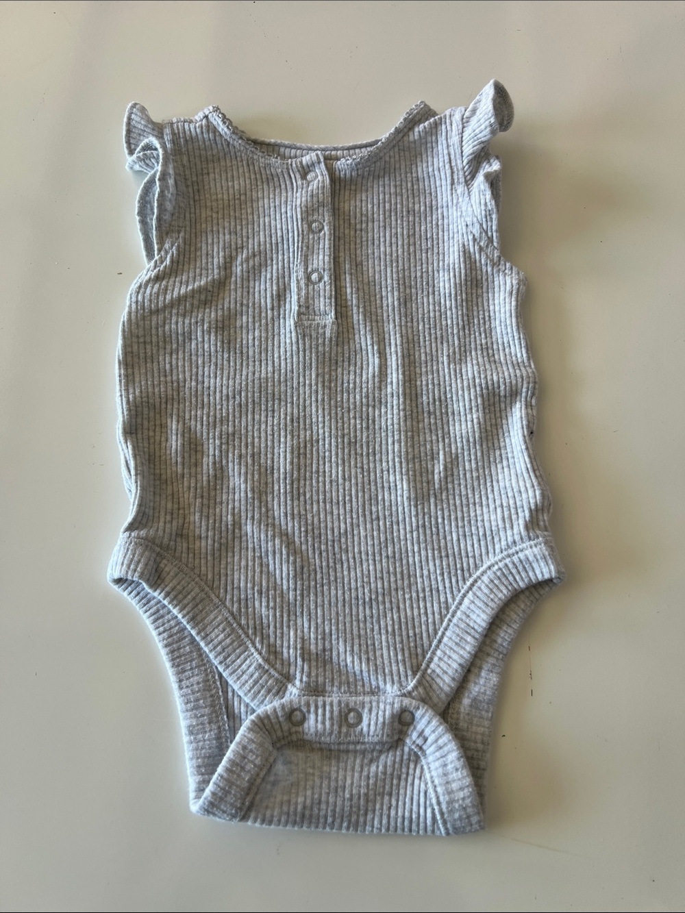 Old Navy Light Gray Ribbed Baby One-Piece Bodysuit